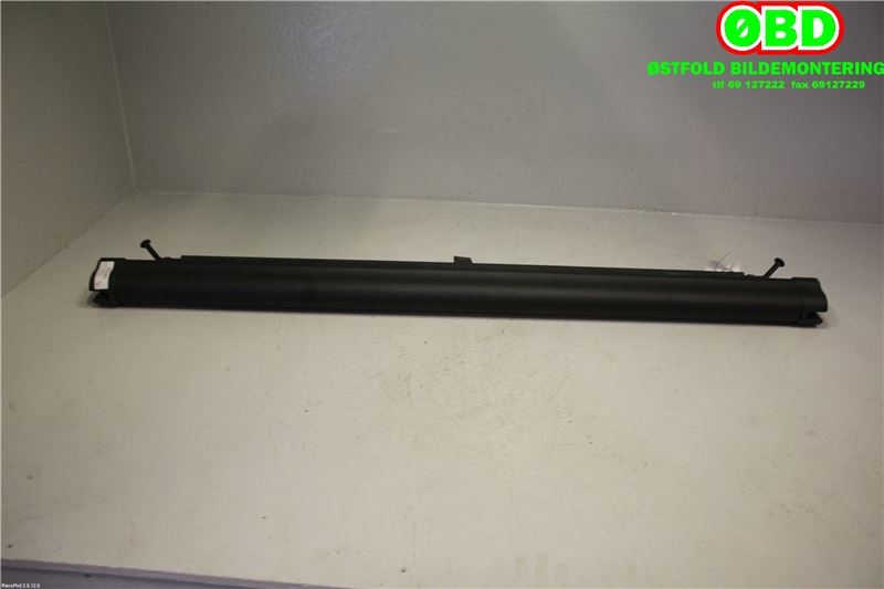 Bagasjerom hundegitter til Toyota Avensis 2009-2015 (Type III, Fase 1)  (TOYOTA|)
