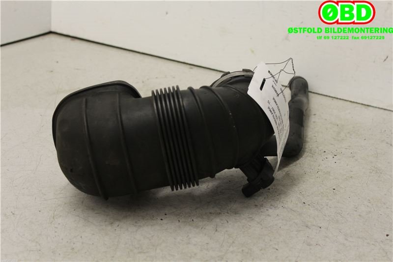Turbo rør til Mercedes C-Klasse 2011-2014 (Fase 2) (W204) (W204) (MERCEDES|A 651 090 04 37|)