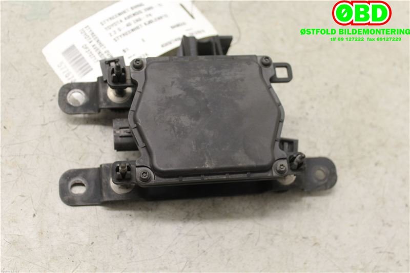 Sensor radar til Toyota Avensis 2009-2015 (Type III, Fase 1) (TOYOTA|8821020010|2007DJ4070|)