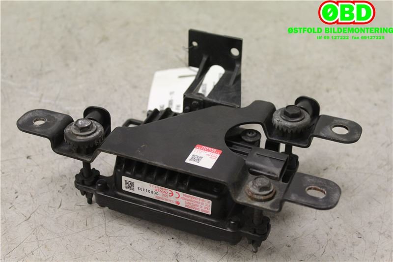 Sensor radar til Toyota Avensis 2009-2015 (Type III, Fase 1) (TOYOTA|8821020010|2007DJ4070|)