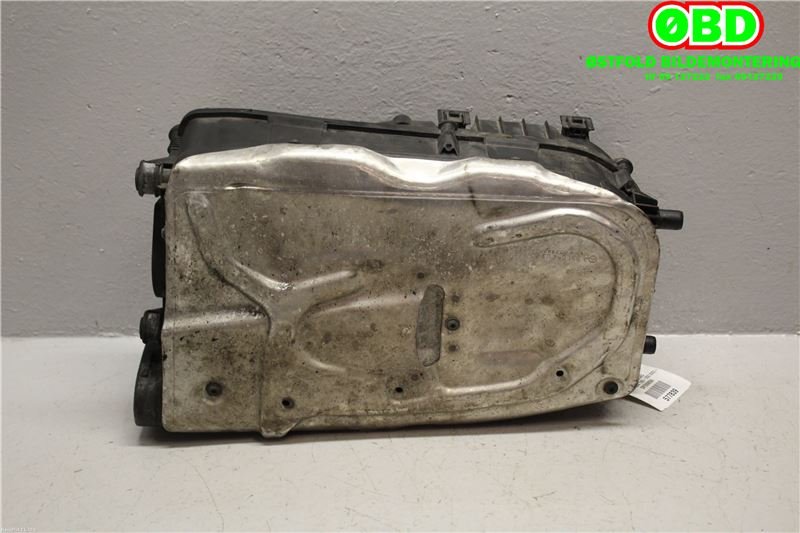 Luftfilterboks til Mercedes C-Klasse 2011-2014 (Fase 2) (W204) (W204) (MERCEDES|A 651 090 11 01|A 651 090 23 01|6510901101)