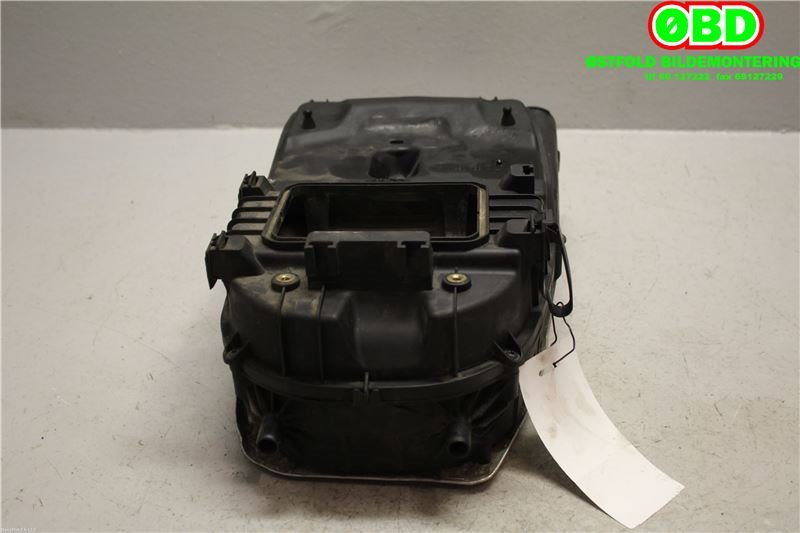 Luftfilterboks til Mercedes C-Klasse 2011-2014 (Fase 2) (W204) (W204) (MERCEDES|A 651 090 11 01|A 651 090 23 01|6510901101)