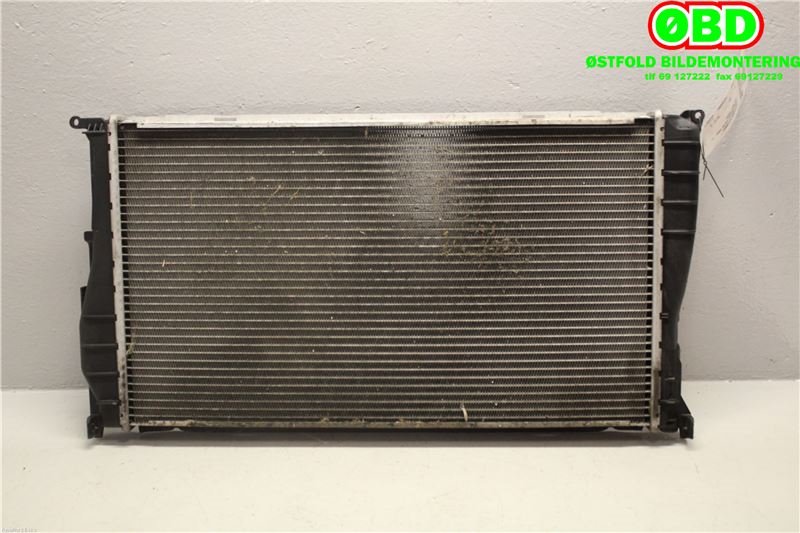 Radiator (automat gir) til BMW 1-Serie 2004-2011 (E81/E82/E87/E88) (E81/E82/E87/E88) (BMW|17 11 7 788 903|)