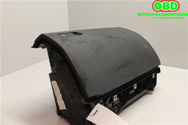 Hanskerom til Mercedes E-Klasse 2009-2013 (Fase 1) (W212) (W212) (MERCEDES|A 212 680 02 91|)