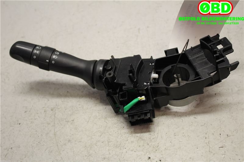 Bryter blink til Toyota Yaris, 2014-2020 (Type III, Fase 2) (TOYOTA|841400D310)
