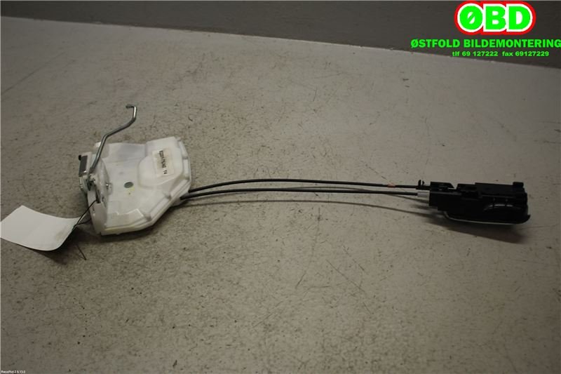 Låsekasse høyre foran til Suzuki SX4 2009-2013 (Type I, Fase 2) (SUZUKI|82201-79J42|)
