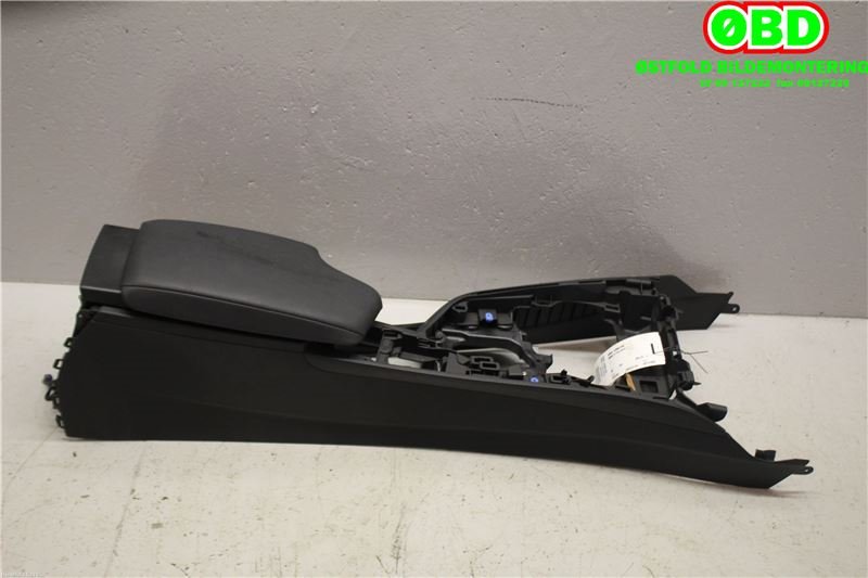 Sete armlene lokk til BMW 3-Serie 2012-2018 (F30/F31/F34) (F30/F31/F34) (BMW|51 16 9 235 437|51 16 9 360 522|)