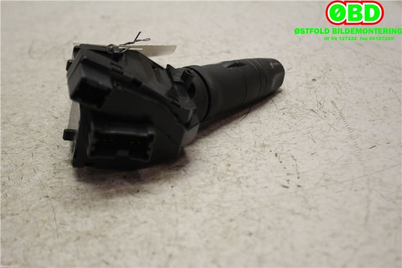 Bryter blink til Nissan X-Trail 2002-2007 (T30) (T30) (NISSAN|255408H700|)
