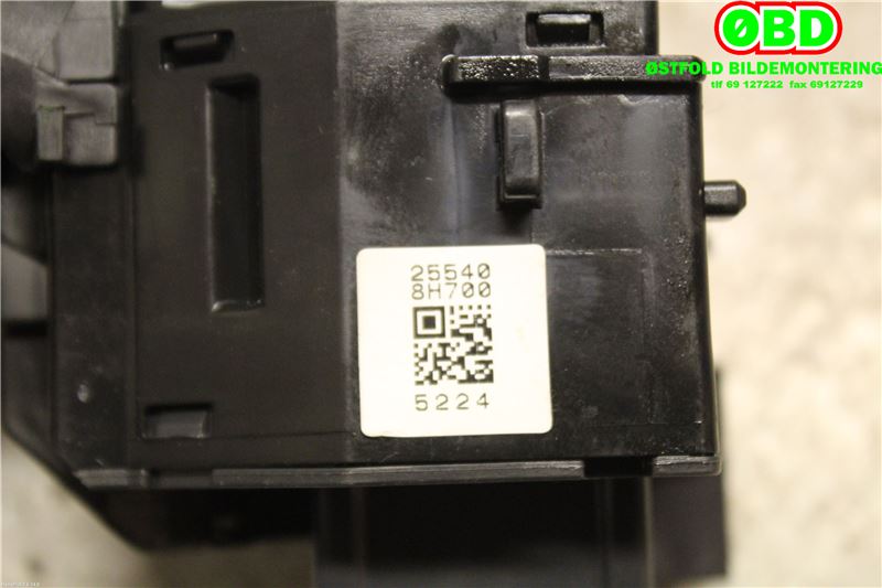 Bryter blink til Nissan X-Trail 2002-2007 (T30) (T30) (NISSAN|255408H700|)