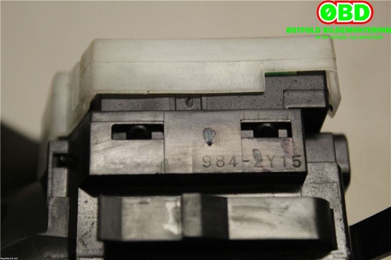 Bryter blink til Mitsubishi L200 2006-2015 (Type IV)  (MITSUBISHI|8614A060|)