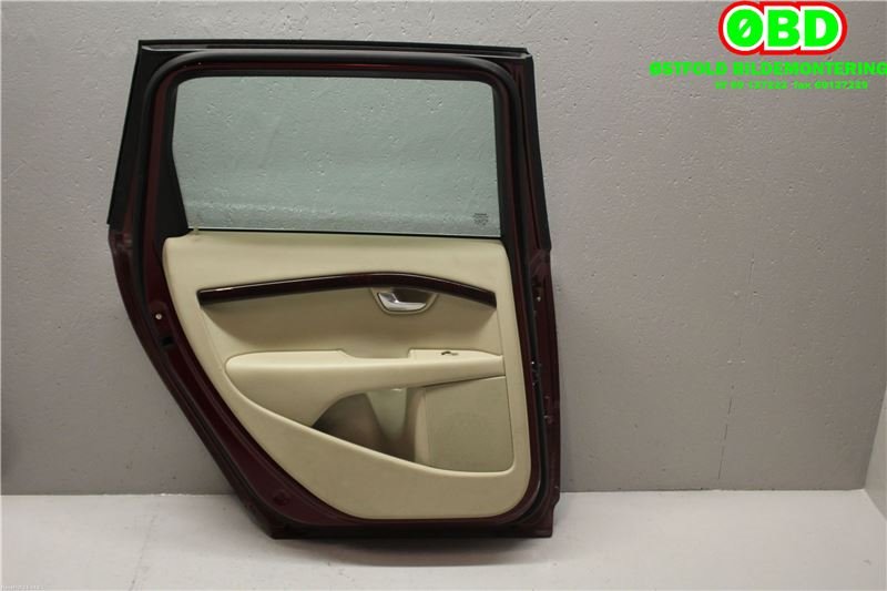 Dør venstre bak til Volvo V70 2007-2013 (Type III, Fase 1)  (VOLVO|31335625|)