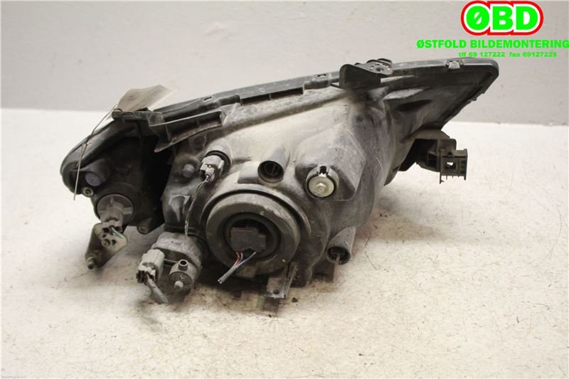 Frontlykt venstre halogen til Mitsubishi L200 2006-2015 (Type IV)  (MITSUBISHI|8301B472|)