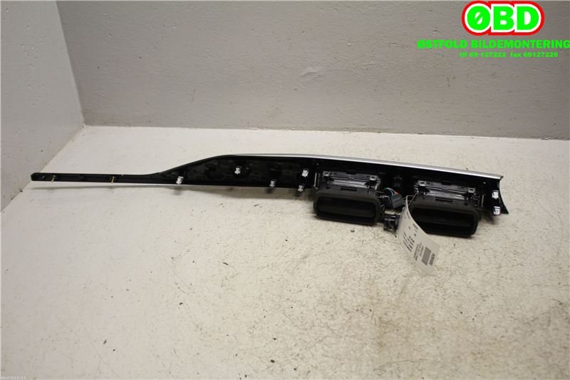 Diverse deler til BMW 3-Serie 2012-2018 (F30/F31/F34) (F30/F31/F34) (BMW|64 22 9 218 552|)