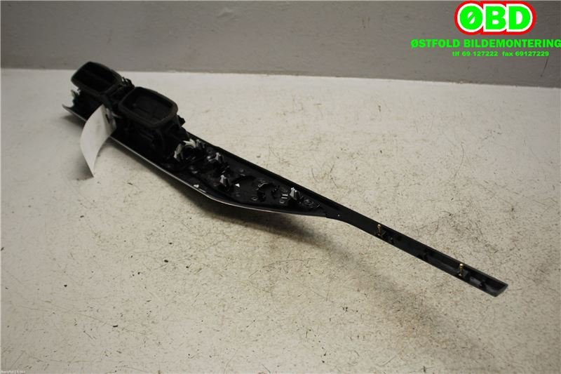 Diverse deler til BMW 3-Serie 2012-2018 (F30/F31/F34) (F30/F31/F34) (BMW|64 22 9 218 552|)