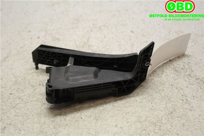 Pedal gass til BMW 3-Serie 2012-2018 (F30/F31/F34) (F30/F31/F34) (BMW|35 40 6 889 819|)