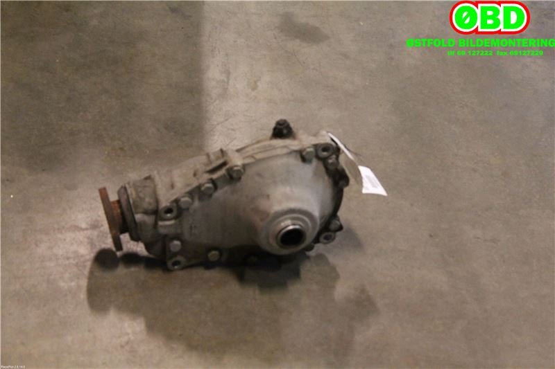 Kardang til BMW 3-Serie 2012-2018 (F30/F31/F34) (F30/F31/F34) (BMW|31 50 7 584 520|)