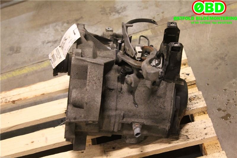 Girkasse manuell til Škoda Fabia 2000-2007 (Type I)  (SKODA|02T 300 052 S|02T 300 020 E|)