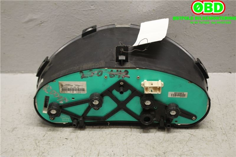 Instrumentpanel til Peugeot 206 1998-2007  (6106 GY|6106 LG|9648836480)