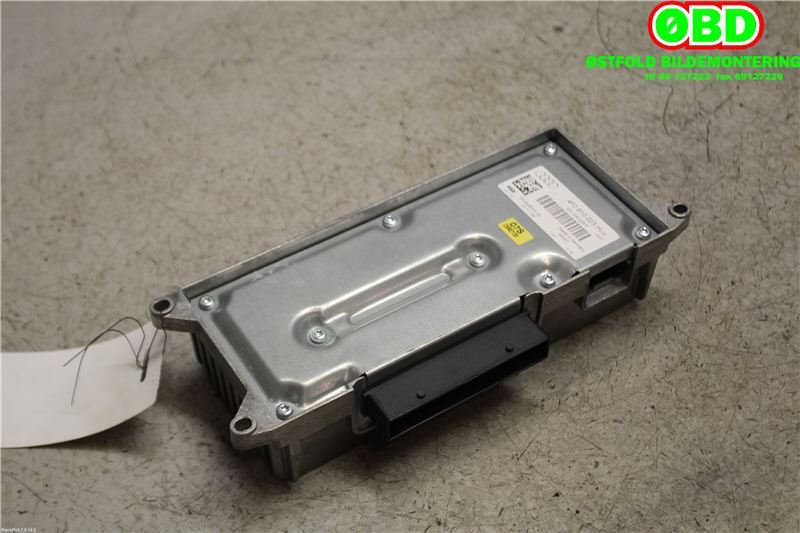 Bilstereo forsterker til Audi A6 2005-2008 (Type III, Fase 1) (C6) (C6) (AUDI|4F0 035 223 L|4F0 035 223 N|4F0910223H)