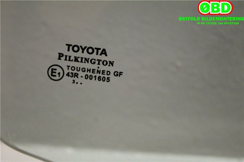 Siderute høyre foran til Toyota Avensis 2009-2015 (Type III, Fase 1) (TOYOTA|6810105050|)