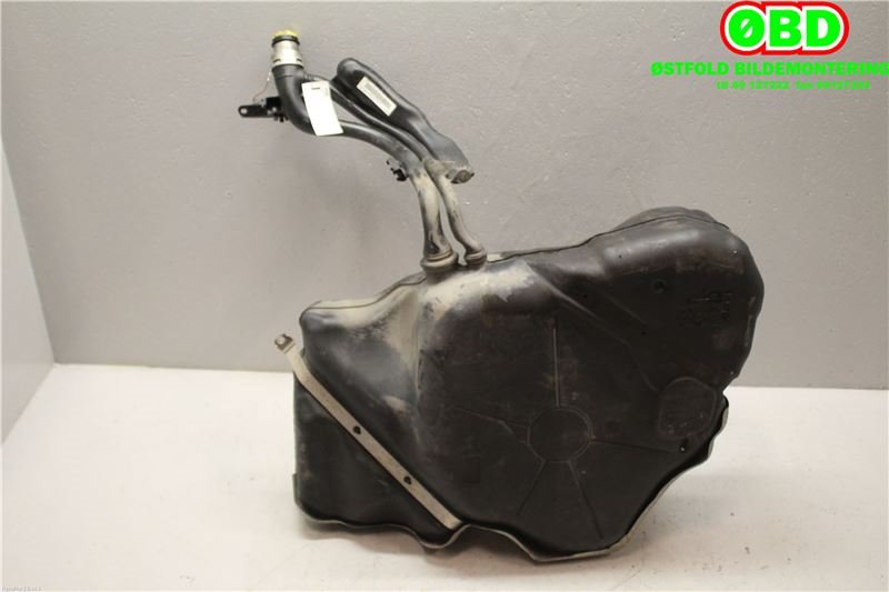 Dieseltank til VW Passat 2011-2015 (B7) (B7) (VOLKSWAGEN|3C0 201 055 AH||3AA201021AJ)