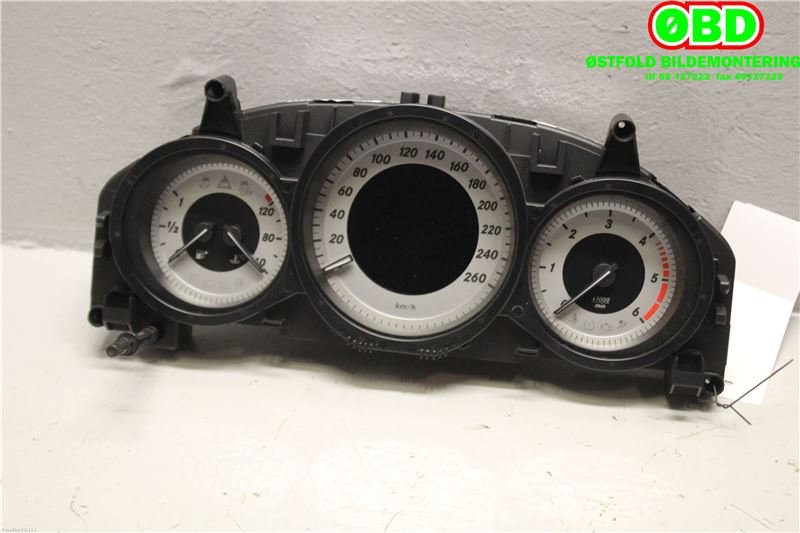 Instrumentpanel til Mercedes C-Klasse, 2011-2014 (Fase 2) (W204) (W204) (MERCEDES|A 204 900 24 08)