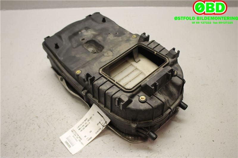 Luftfilterboks til Mercedes C-Klasse 2011-2014 (Fase 2) (W204) (W204) (MERCEDES|A 651 090 11 01|A 651 090 23 01|6510901101)