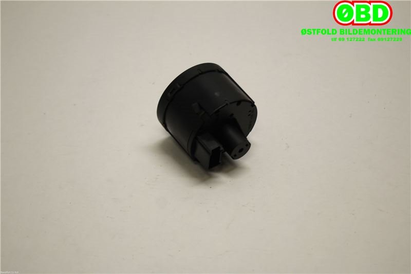 Bryter lys til VW Tiguan 2011-2016 (Type I, Fase 2)  (VOLKSWAGEN|3C8 941 431 A||3C8941431N)