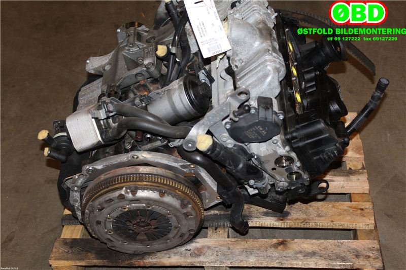 Motor diesel til VW Passat 2005-2010 (B6) (B6) (VOLKSWAGEN|03L 100 033 S|CBDC|)