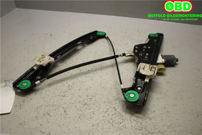 Ruteheis venstre til BMW 3-Serie 2005-2011 (E90/E91/E92/E93) (E90/E91/E92/E93) (BMW|51 33 7 140 587||6927027)