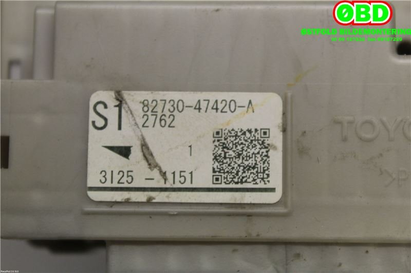 Sikringsboks til Toyota Prius +7 2012-2020 (Type III) (stasjonsvogn) (stasjonsvogn) (TOYOTA|8273047420|)