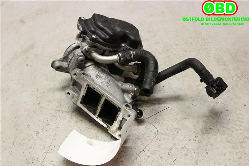 Spjeldhus til VW Passat 2015-2019 (Fase 1) (B8) (B8) (VOLKSWAGEN|04L 128 063 AA||04L128063AA)