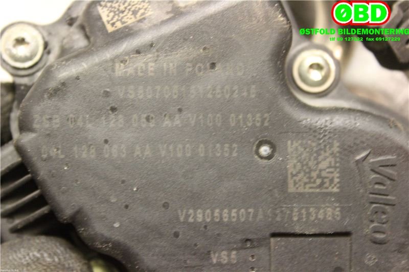 Spjeldhus til VW Passat 2015-2019 (Fase 1) (B8) (B8) (VOLKSWAGEN|04L 128 063 AA||04L128063AA)