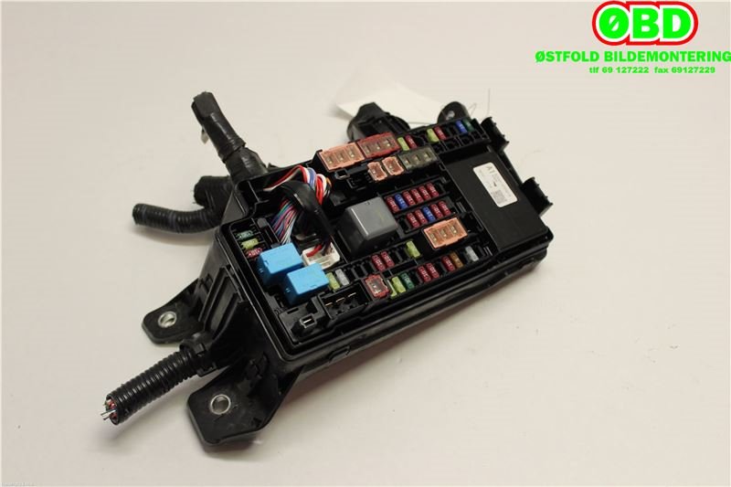 Sikringsboks til Toyota Prius 2016-2023 (Type IV) (combi) (combi) (TOYOTA PRIUS|8266647610|)