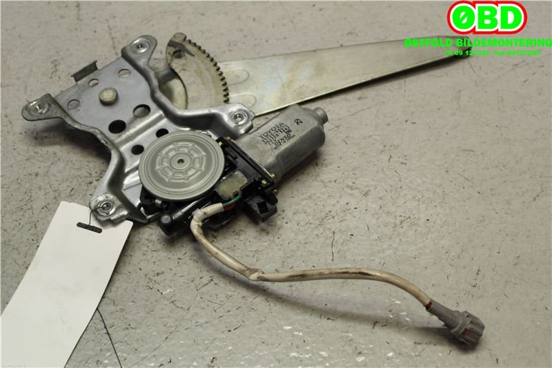 Ruteheis til Toyota Land Cruiser 100, 1998-2007  (TOYOTA|6980360050)