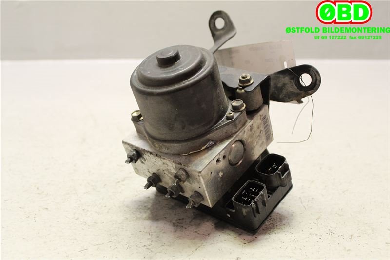 ABS sentral til Toyota Land Cruiser 100 1998-2007 (TOYOTA|4405060030||4451060030)