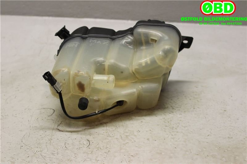 Ekspansjonstank til Volvo XC70 2014-2016 (Type II, Fase 2)  (VOLVO|31200320|)