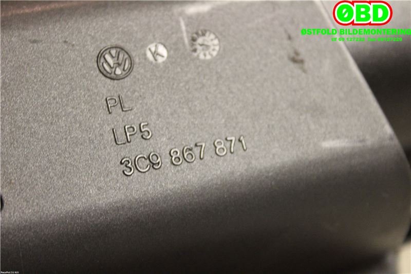 Bagasjerom rollon til VW Passat 2005-2010 (B6) (B6) (VOLKSWAGEN|3C9 867 871 K||3C9867871)