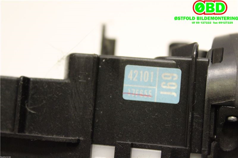 Bryter blink til Toyota Verso-S 2011-2015 (COMBI) (COMBI) (TOYOTA|8414042101|)