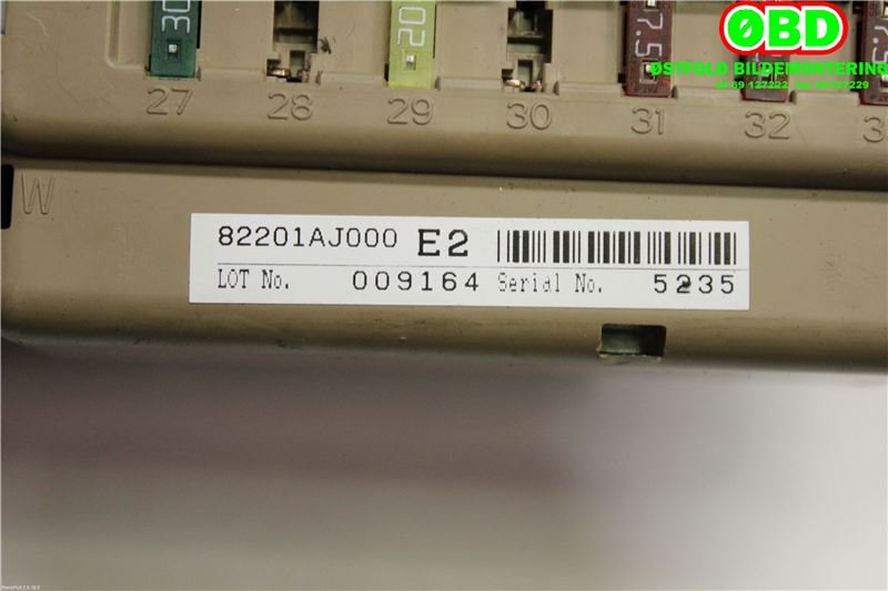Sikringsboks til Subaru Legacy 2009-2015  (SUBARU|82201AJ000|)