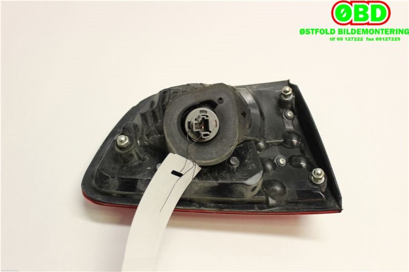 Baklykt høyre indre til Peugeot 4007 2007-2012 (PEUGEOT|6351 EH|)