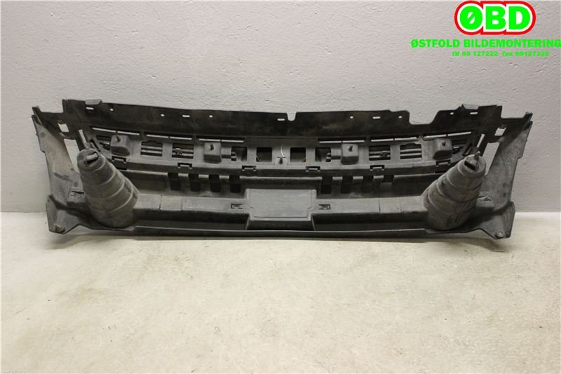 Grill til Ford Kuga 2013-2019 (FORD|1893745|)