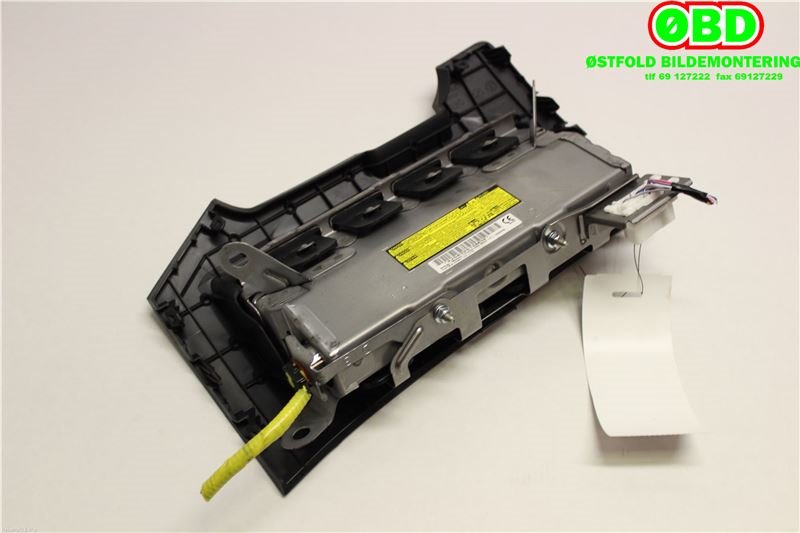 Airbag kne til Toyota Avensis 2015-2019 (Type III, Fase 2)  (TOYOTA|7390005032C1|)
