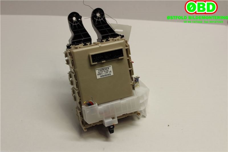 Sikringsboks til Toyota Avensis 2015-2019 (Type III, Fase 2) (TOYOTA||480115F16|8273005J60)