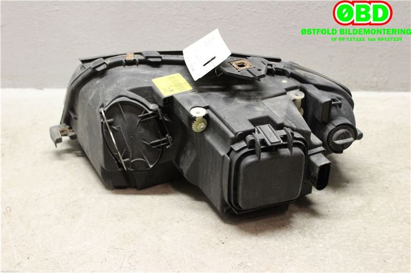 Frontlykt høyre halogen til Audi A3 2003-2008 (Type II, Fase 1)  (AUDI|8P0 941 004 K||8P0941004A)