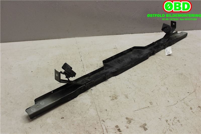 Frontplate øvre til Hummer H2 2003-2005  (GM Hummer|19178300|)