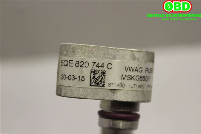 Aircondition rør til VW e-Golf 2014-2017 (Fase 1)  (VOLKSWAGEN|5QE 820 744 C||5QE820744C)