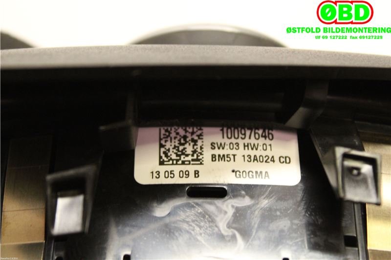 Bryter lys til Ford Focus 2011-2014 (Type III, Fase 1)  (FORD|2048031||BM5T13024CD)