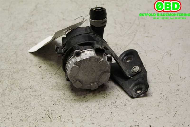 Sirkulasjonspumpe til VW Golf VII 2012-2017 (Fase 1)  (VOLKSWAGEN GOLF|04L 965 567||04L965567)