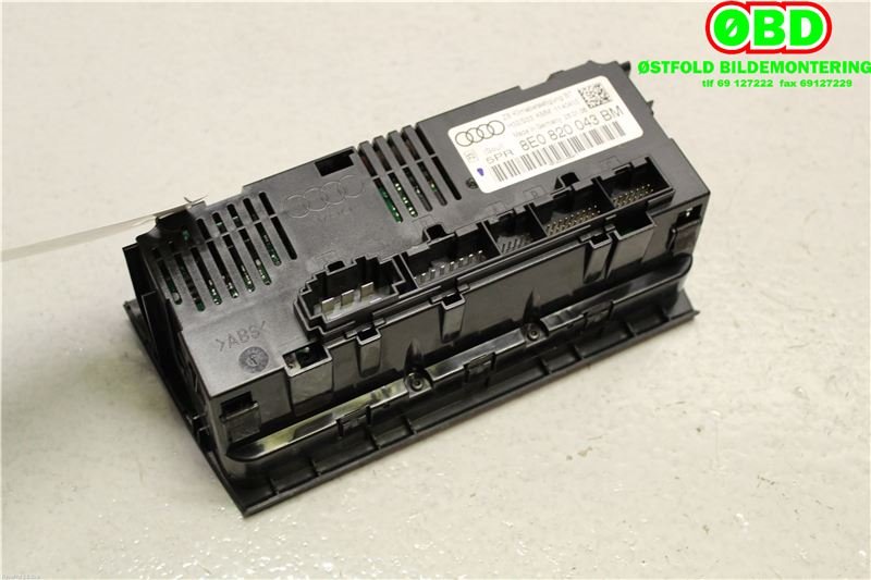 Varmeapparat betjening til Audi A4 2004-2008 (Type III) (B7) (B7) (AUDI|8E0820043BM|)